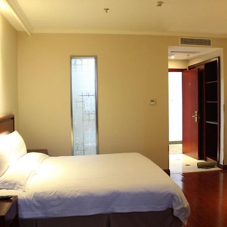 Greentree Inn Jiangsu Changzhou Liyang East Nanhuan Road High Speed Rail Station Business Hotel Buitenkant foto
