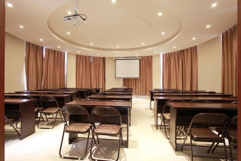 Greentree Inn Jiangsu Changzhou Liyang East Nanhuan Road High Speed Rail Station Business Hotel Buitenkant foto